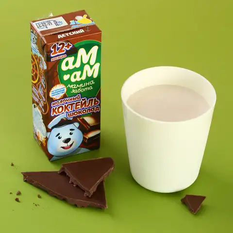Коктейль молочный шоколад 2,5% ультрапастеризованный 200мл