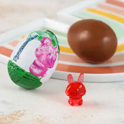 Шоколадное яйцо с игрушкой Кристалята 20г