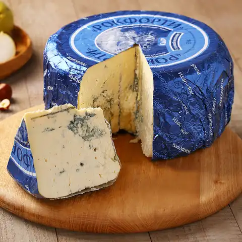 Сыр Рокфорти с голубой плесенью 55%